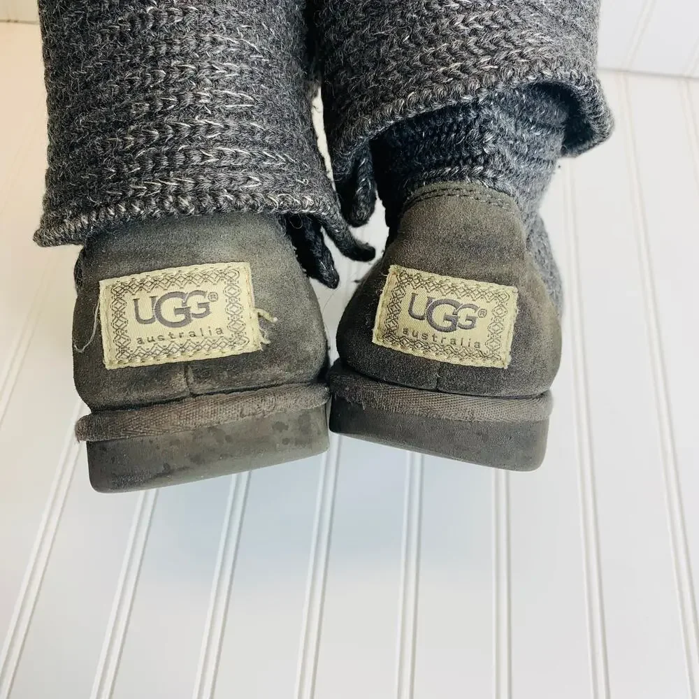 UGG Australia Sweater Tall Boots Classic Cardy Sz 7 Gray Marled
